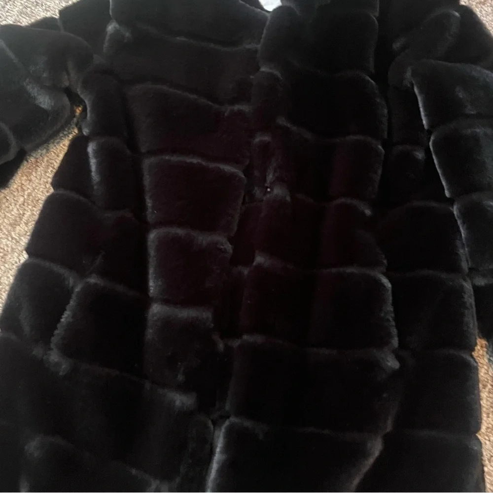 Gorgeous BB Dakota faux fur jacket - Picture 1 of 3